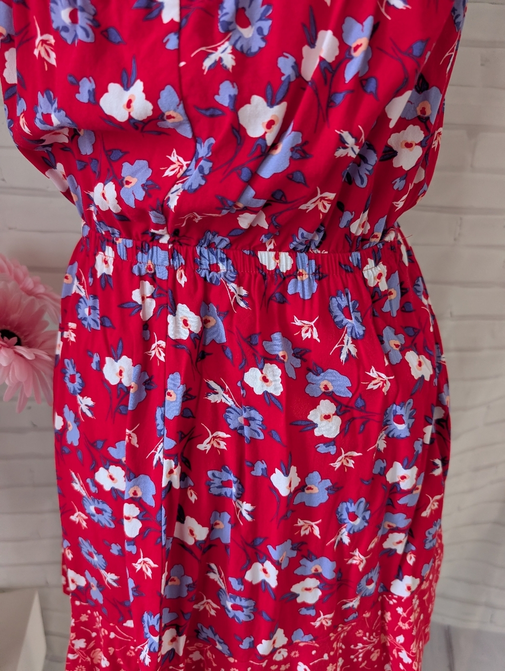 Express Dress - Picture 2 of 6